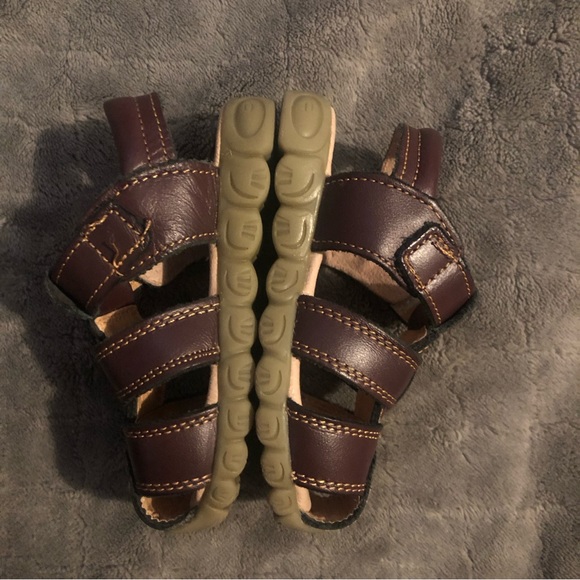Leather Toddler Brown Sandals with Velcro Closure - Picture 4 of 6